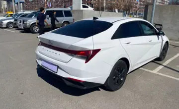 Hyundai Elantra 2023 года за 9 500 000 тг. в Шымкент