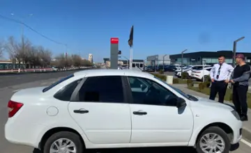 LADA (ВАЗ) Granta 2018 года за 3 000 000 тг. в Шымкент фото 4