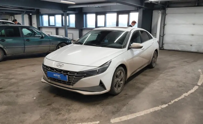 Hyundai Elantra 2022 года за 9 000 000 тг. в Астана