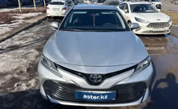 Toyota Camry 2018 года за 11 000 000 тг. в Астана фото 2