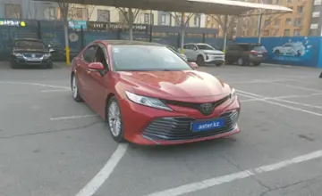 Toyota Camry 2019 года за 14 000 000 тг. в Алматы фото 2