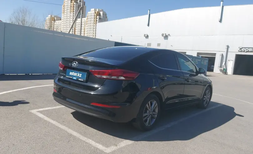 Hyundai Elantra 2018 года за 7 600 000 тг. в Туркестанская область фото 3