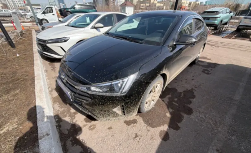 Hyundai Elantra 2019 года за 7 000 000 тг. в Астана