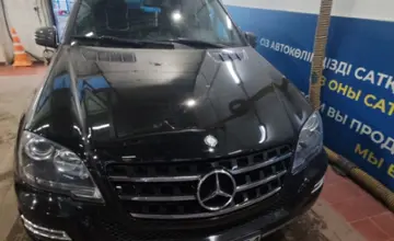 Mercedes-Benz M-Класс 2010 года за 5 500 000 тг. в Астана фото 2