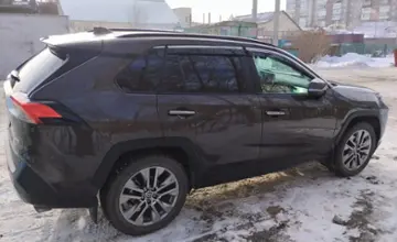 Toyota RAV4 2021 года за 17 500 000 тг. в Астана фото 2
