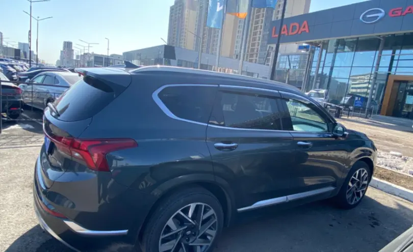 Hyundai Santa Fe 2021 года за 15 000 000 тг. в Астана фото 4