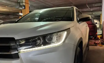 Toyota Highlander 2017 года за 20 000 000 тг. в Астана фото 2