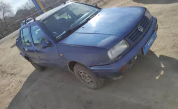 Volkswagen Vento 1995 года за 800 000 тг. в Актобе фото 4