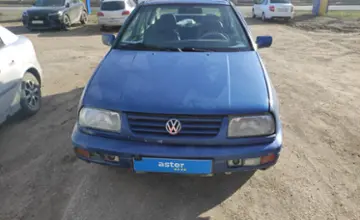 Volkswagen Vento 1995 года за 800 000 тг. в Актобе фото 2
