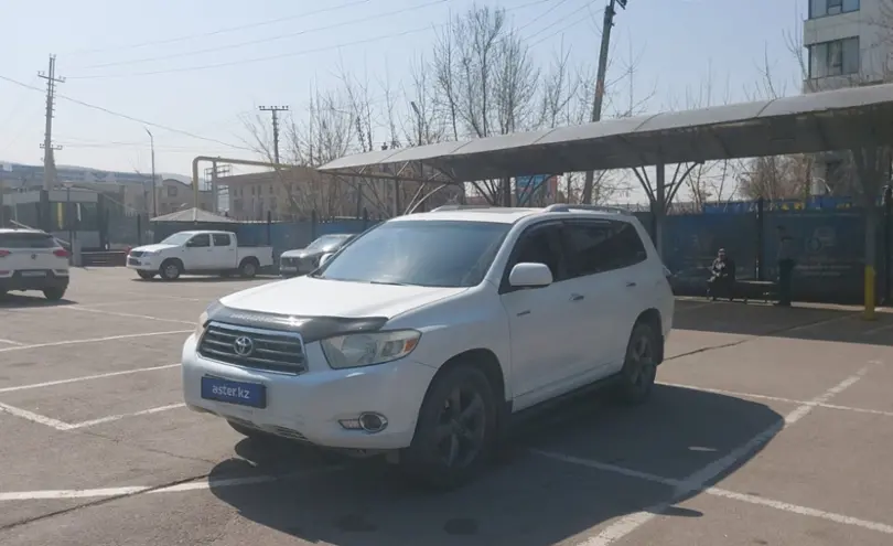 Toyota Highlander 2008 года за 10 200 000 тг. в Алматы