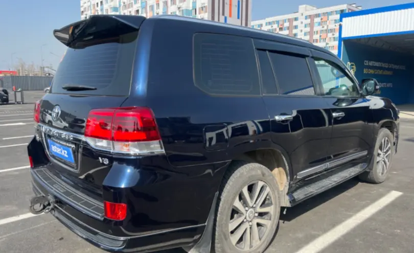 Toyota Land Cruiser 2019 года за 31 000 000 тг. в Алматы фото 5