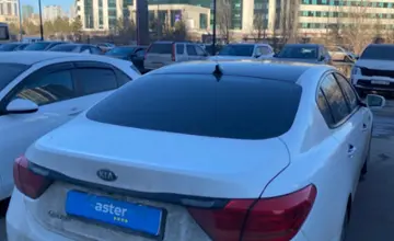 Kia Quoris 2014 года за 12 000 000 тг. в Астана