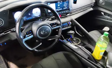 Hyundai Elantra 2023 года за 10 000 000 тг. в Астана фото 5