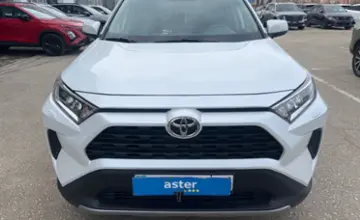 Toyota RAV4 2021 года за 14 000 000 тг. в Актобе фото 2