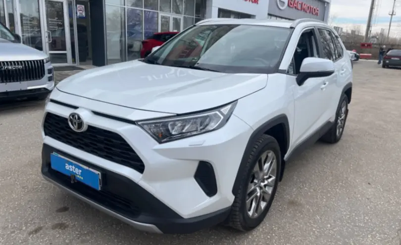 Toyota RAV4 2021 года за 14 000 000 тг. в Актобе