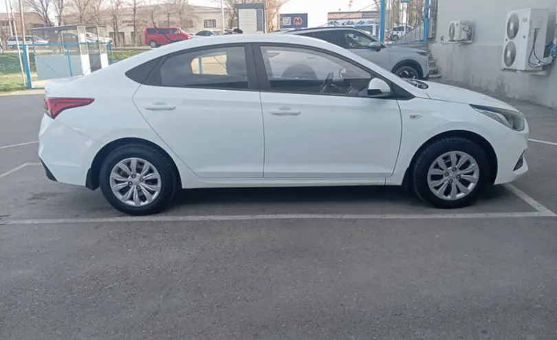 Hyundai Accent 2018 года за 6 000 000 тг. в Тараз фото 4