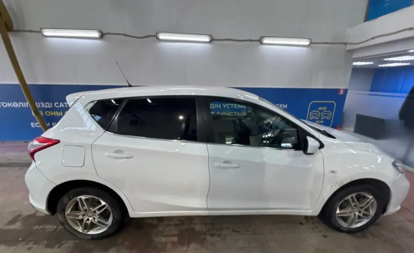 Nissan Tiida 2015 года за 4 500 000 тг. в Астана фото 4