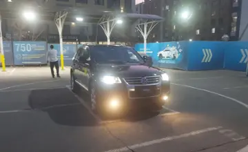 Volkswagen Touareg 2007 года за 4 500 000 тг. в Алматы фото 2