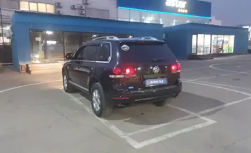 Volkswagen Touareg 2007 года за 4 500 000 тг. в Алматы фото 4