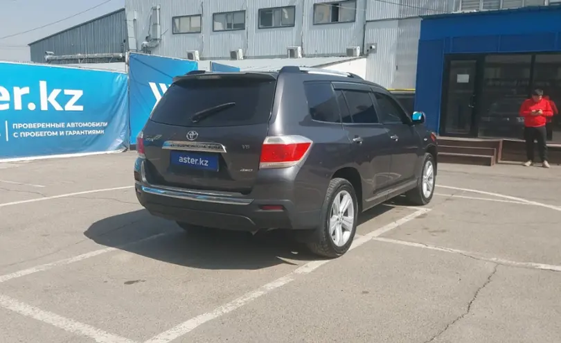 Toyota Highlander 2011 года за 11 000 000 тг. в Алматы фото 3