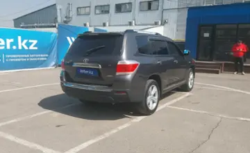 Toyota Highlander 2011 года за 11 000 000 тг. в Алматы фото 3
