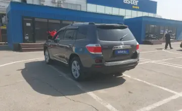 Toyota Highlander 2011 года за 11 000 000 тг. в Алматы фото 4