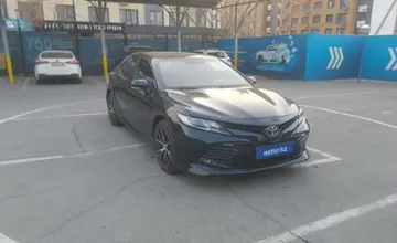 Toyota Camry 2020 года за 13 000 000 тг. в Алматы фото 2