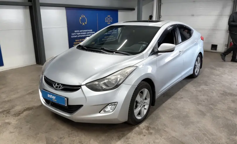 Hyundai Elantra 2013 года за 5 500 000 тг. в Астана