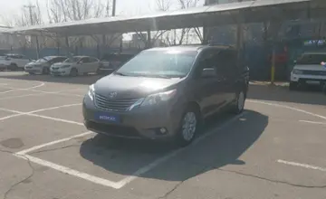 Toyota Sienna 2016 года за 13 400 000 тг. в Алматы фото 1