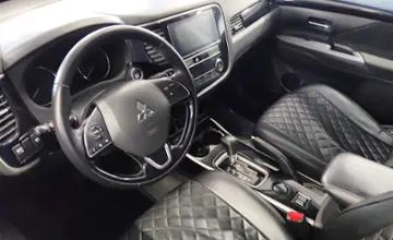 Mitsubishi Outlander 2019 года за 10 700 000 тг. в Астана фото 5