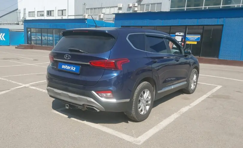 Hyundai Santa Fe 2019 года за 12 000 000 тг. в Алматы фото 3