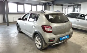 Renault Sandero 2016 года за 4 000 000 тг. в Астана фото 4