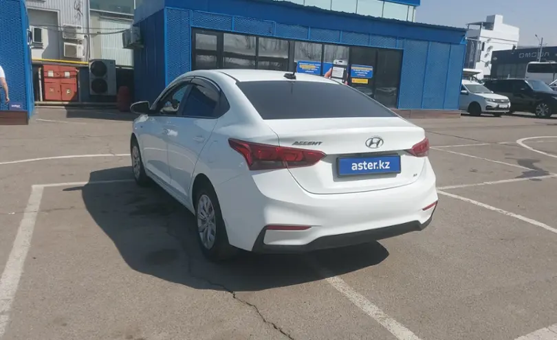 Hyundai Accent 2018 года за 6 600 000 тг. в Алматы фото 4