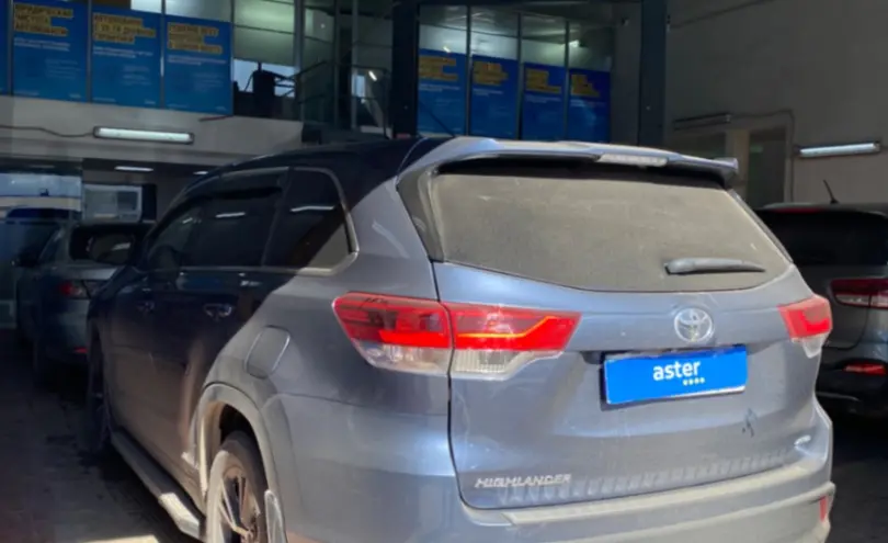 Toyota Highlander 2019 года за 17 000 000 тг. в Астана фото 5