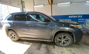 Toyota Highlander 2019 года за 17 000 000 тг. в Астана фото 4