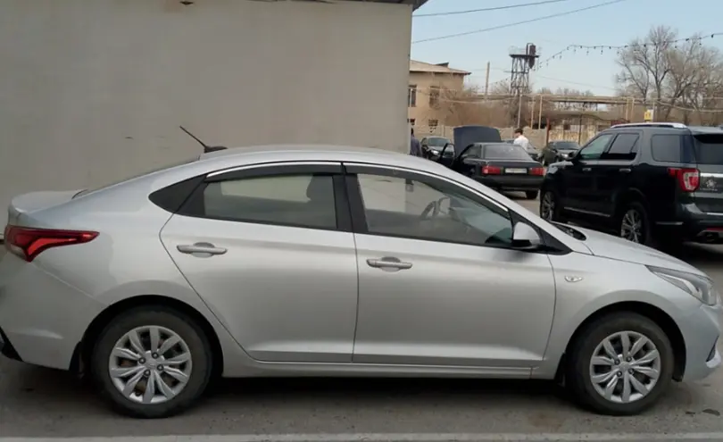 Hyundai Accent 2018 года за 5 800 000 тг. в Тараз фото 4
