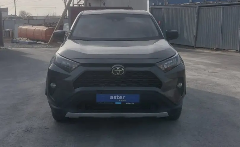 Toyota RAV4 2022 года за 15 000 000 тг. в Атырау фото 2