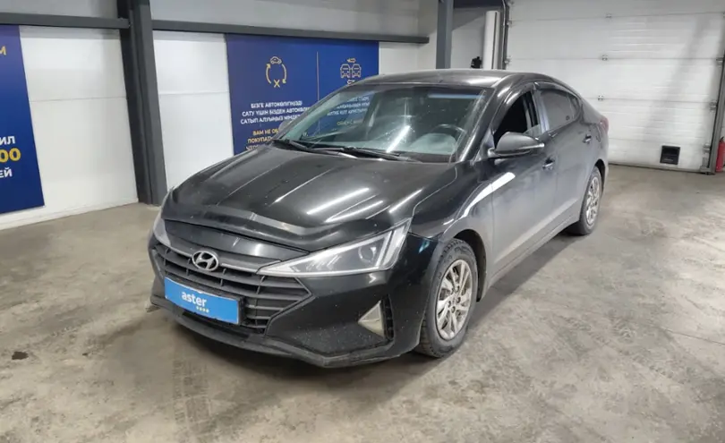 Hyundai Elantra 2019 года за 6 500 000 тг. в Астана