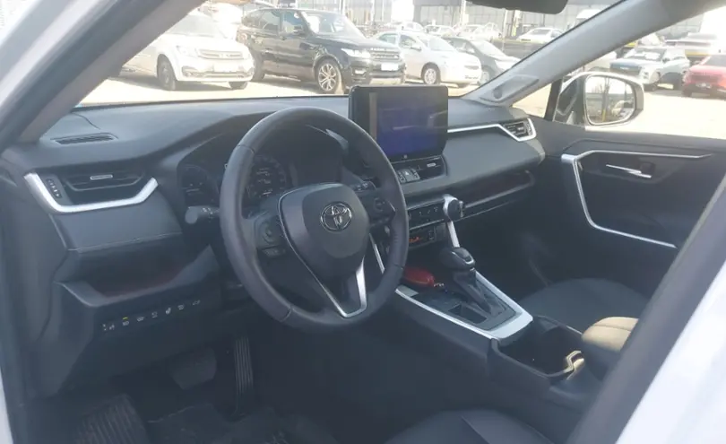 Toyota RAV4 2023 года за 18 900 000 тг. в Алматы фото 5