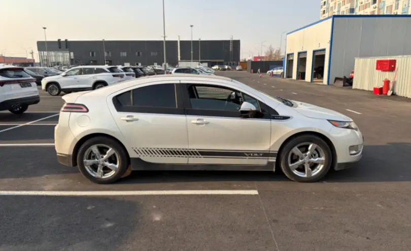 Chevrolet Volt 2012 года за 7 500 000 тг. в Алматы фото 4