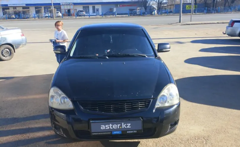 LADA (ВАЗ) Priora 2010 года за 1 000 000 тг. в Уральск фото 2