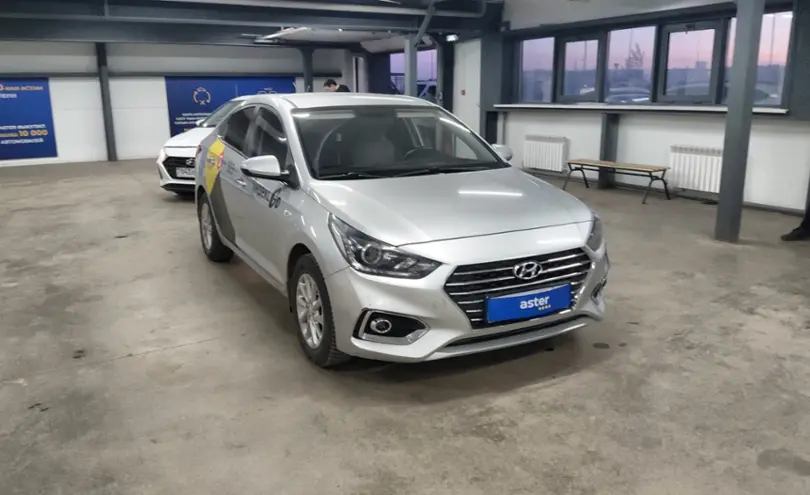 Hyundai Accent 2018 года за 6 500 000 тг. в Астана фото 2