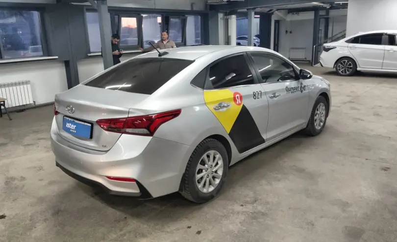 Hyundai Accent 2018 года за 6 500 000 тг. в Астана фото 3
