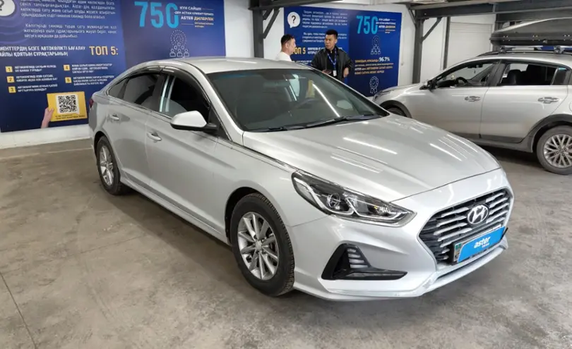Hyundai Sonata 2019 года за 8 700 000 тг. в Астана фото 2