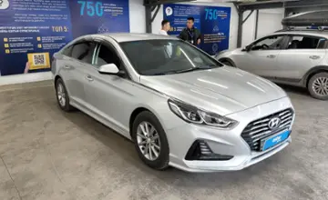 Hyundai Sonata 2019 года за 8 700 000 тг. в Астана фото 2