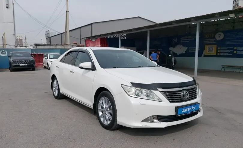 Toyota Camry 2014 года за 12 000 000 тг. в Шымкент фото 2