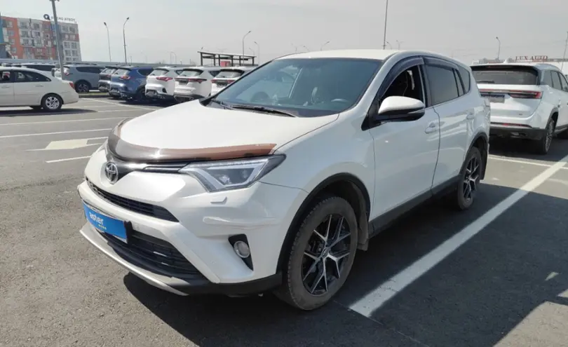 Toyota RAV4 2018 года за 12 500 000 тг. в Алматы