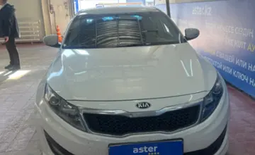 Kia K5 2012 года за 7 000 000 тг. в Астана фото 2