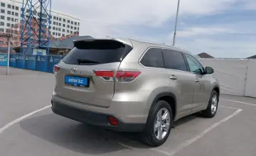 Toyota Highlander 2015 года за 15 000 000 тг. в Шымкент фото 3