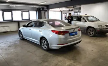 Kia K5 2011 года за 5 500 000 тг. в Астана фото 4